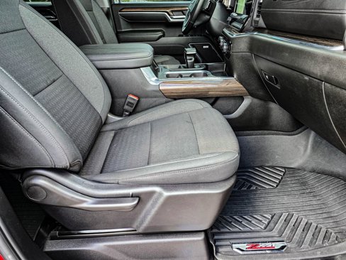 Used 2025 Chevrolet Silverado 1500 RST w/ Dark Appearance Package image 36