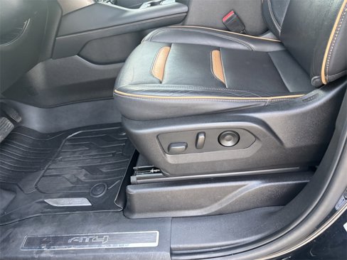 Used 2022 GMC Yukon AT4 image 25