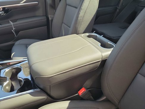 New 2026 Chevrolet Tahoe Z71 image 16