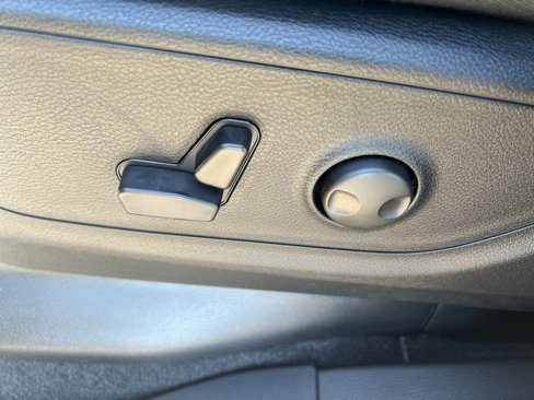 New 2026 RAM 1500 4x4 Crew Cab image 27