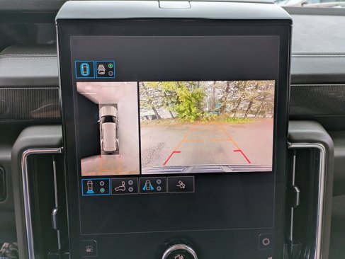 Used 2025 GMC Yukon Elevation image 14