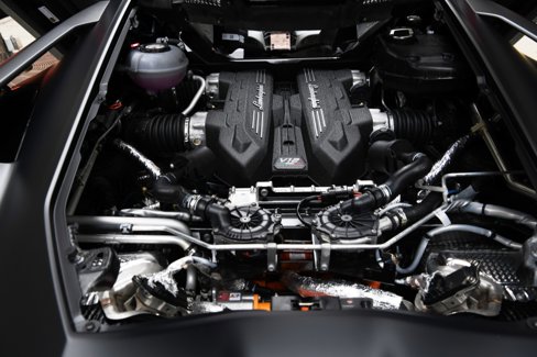 Used 2024 Lamborghini Revuelto image 16