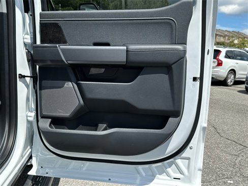 New 2025 Ford F350 Lariat w/ Lariat Ultimate Package image 15