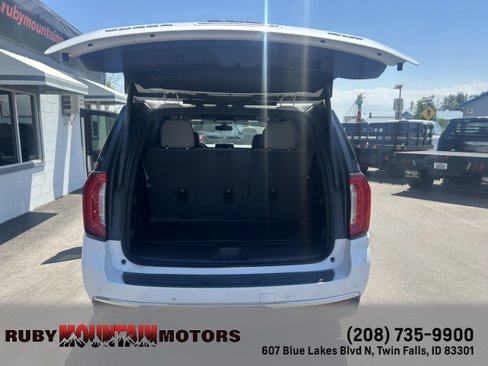 Used 2022 GMC Yukon SLT w/ SLT Premium Package image 25