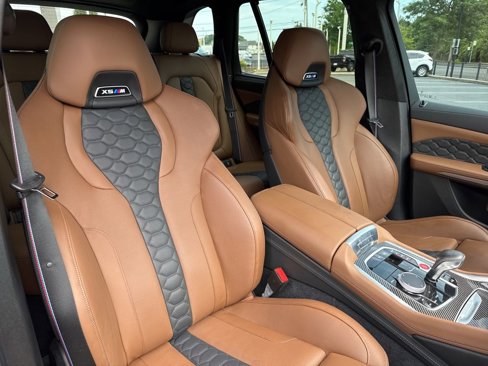 Used 2025 BMW X5 M Competition w/ Executive Package image 26
