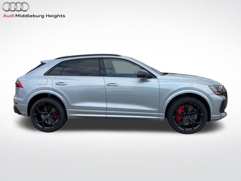 New 2025 Audi RS Q8 performance image 4