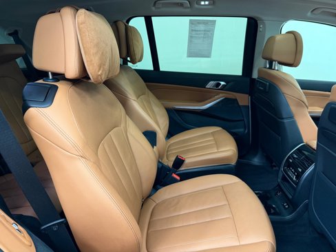 Used 2022 BMW X7 xDrive40i w/ Premium Package image 17