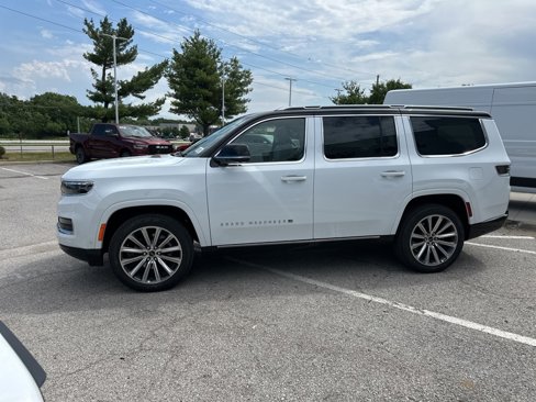 New 2025 Jeep Grand Wagoneer 4WD image 14