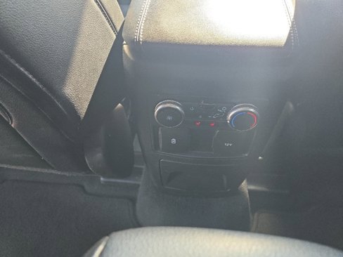 Used 2023 Ford Explorer Limited image 17