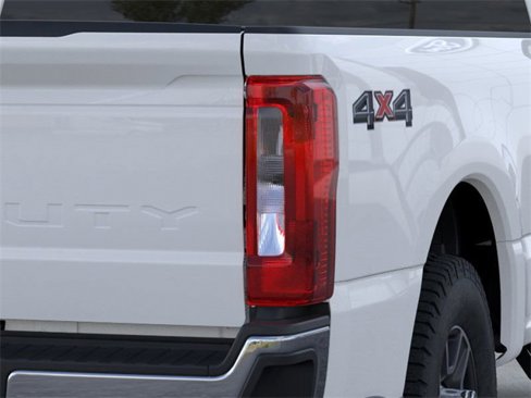 New 2025 Ford F250 XLT image 21