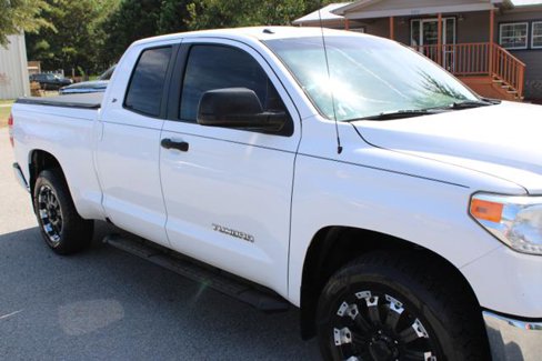 Used 2017 Toyota Tundra SR image 10