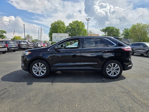 Used 2024 Ford Edge Titanium image 4