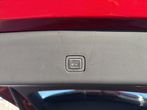 Certified 2023 Chevrolet Traverse RS image 12