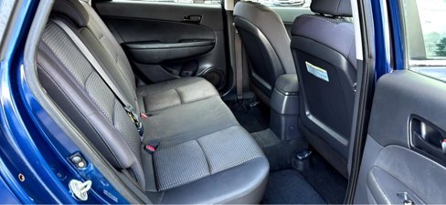 Used 2011 Hyundai Elantra GLS image 14