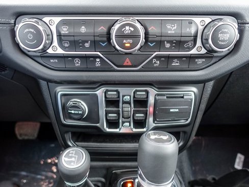 New 2025 Jeep Wrangler Sahara image 25