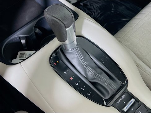 Used 2025 Honda HR-V LX image 16