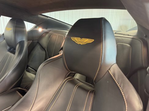 Used 2015 Aston Martin DB9 Coupe image 21