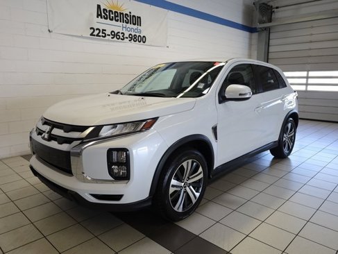 Used 2024 Mitsubishi Outlander Sport SE image 2