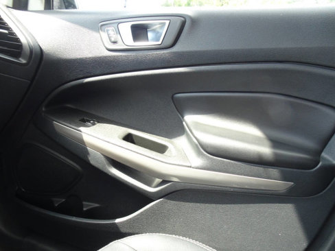 Used 2020 Ford EcoSport Titanium image 35