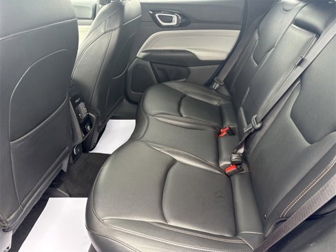 Certified 2024 Jeep Compass Limited image 29
