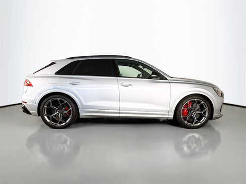 New 2025 Audi RS Q8 performance image 8