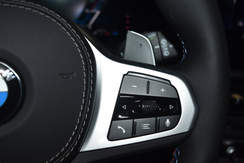 New 2026 BMW X5 M60i image 9