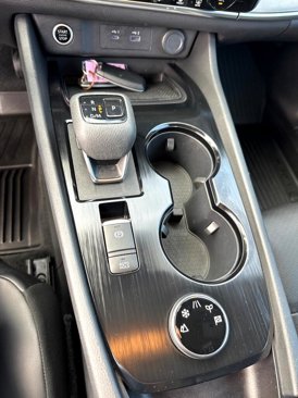 Used 2023 Nissan Rogue SV image 20