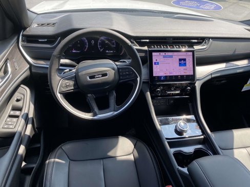 New 2025 Jeep Grand Cherokee L Limited image 19