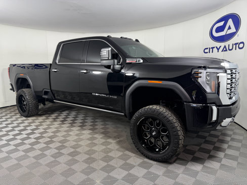 Used 2024 GMC Sierra 3500 Denali w/ Denali Reserve Package image 30