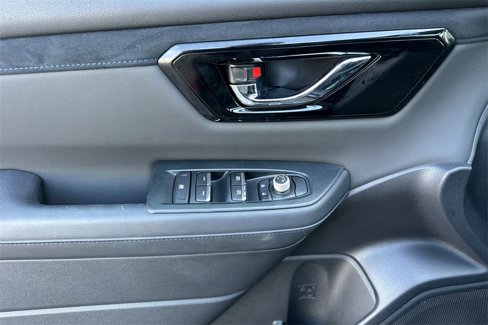Certified 2025 Subaru Forester Limited image 15