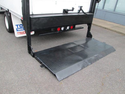 Used 2024 Ford E-350 and Econoline 350 Super Duty w/ Driver's Safety Package image 6