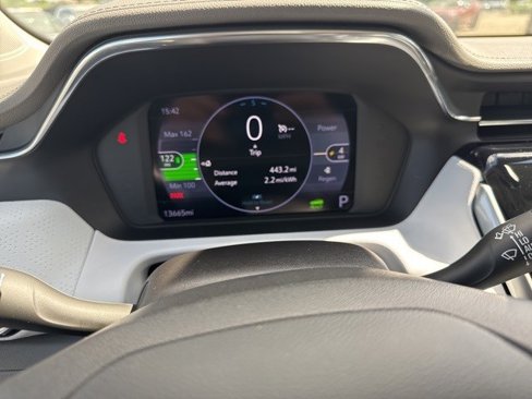 Used 2023 Chevrolet Bolt EUV Premier image 19