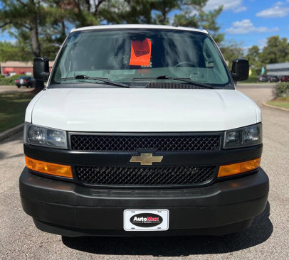 Used 2021 Chevrolet Express 2500 w/ Driver Convenience Package image 2