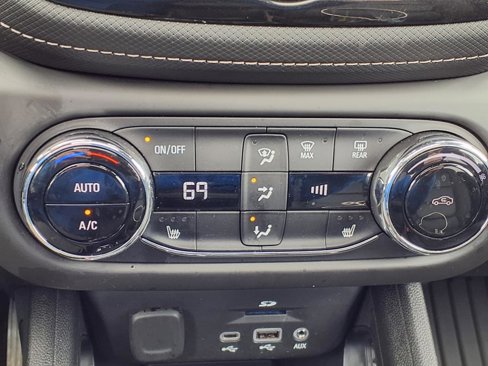 Used 2023 Chevrolet TrailBlazer ACTIV w/ Sun and Liftgate Package image 13