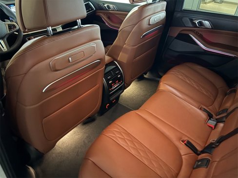 New 2026 BMW X7 M60i w/ Executive Package image 8