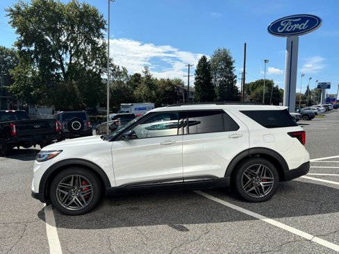 New 2025 Ford Explorer ST image 5