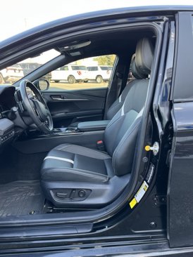 Used 2025 Toyota Camry LE image 26