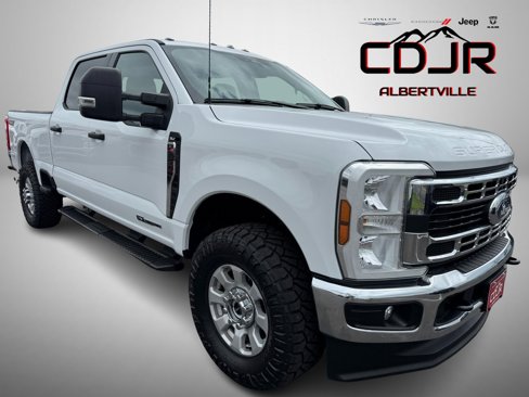 Used 2024 Ford F250 XLT image 1