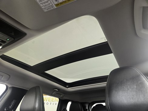 New 2025 Mitsubishi Outlander SE image 22