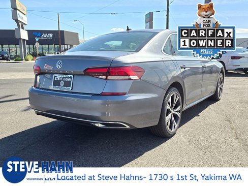 Used 2022 Volkswagen Passat 2.0T SE image 3