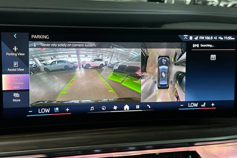 New 2026 BMW 750e xDrive image 24
