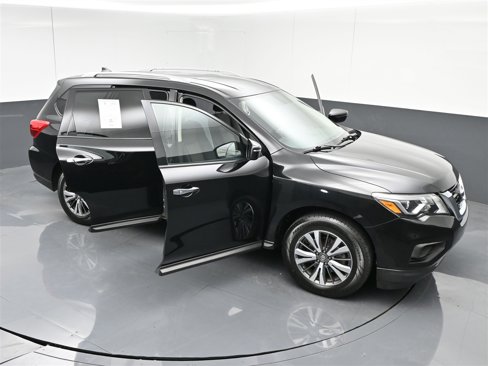 Used 2020 Nissan Pathfinder SV image 36