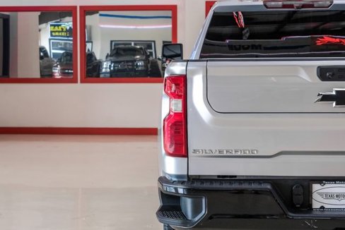 Used 2023 Chevrolet Silverado 2500 Custom w/ Custom Value Package image 43