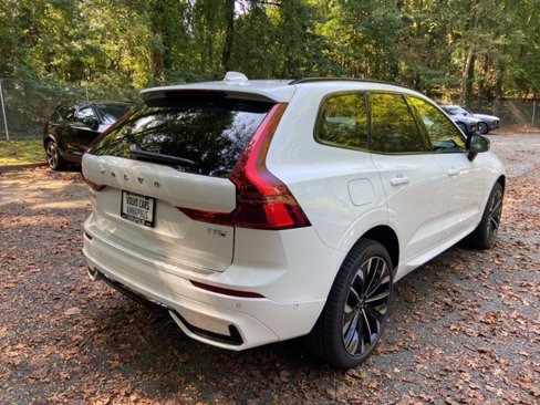 New 2026 Volvo XC60 T8 Ultra w/ Protection Package Premier image 7