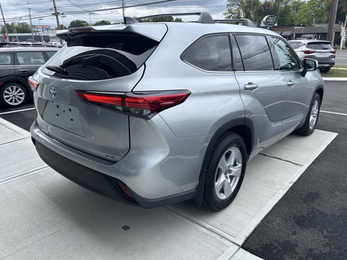 Used 2022 Toyota Highlander L image 23
