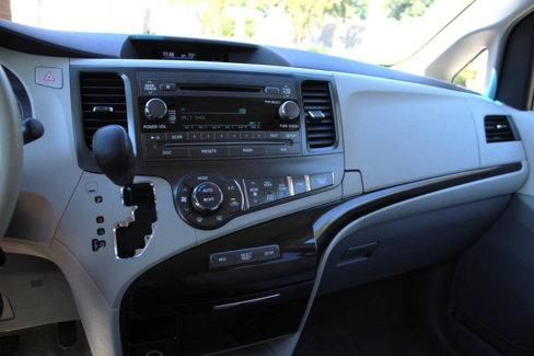 Used 2013 Toyota Sienna LE image 8