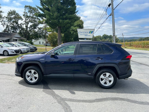 Used 2021 Toyota RAV4 XLE image 6