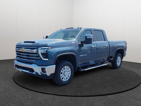New 2025 Chevrolet Silverado 3500 LTZ image 3