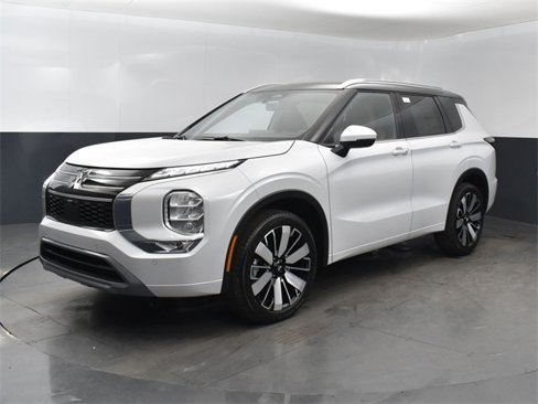 New 2025 Mitsubishi Outlander SEL image 19