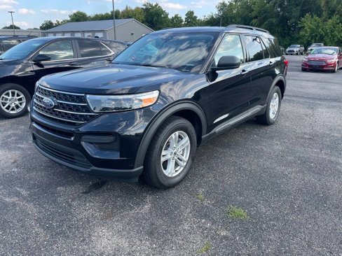 Used 2021 Ford Explorer XLT image 1